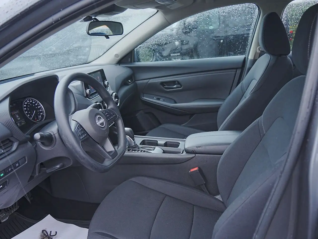 Nissan Sentra снимка Nissan Sentra