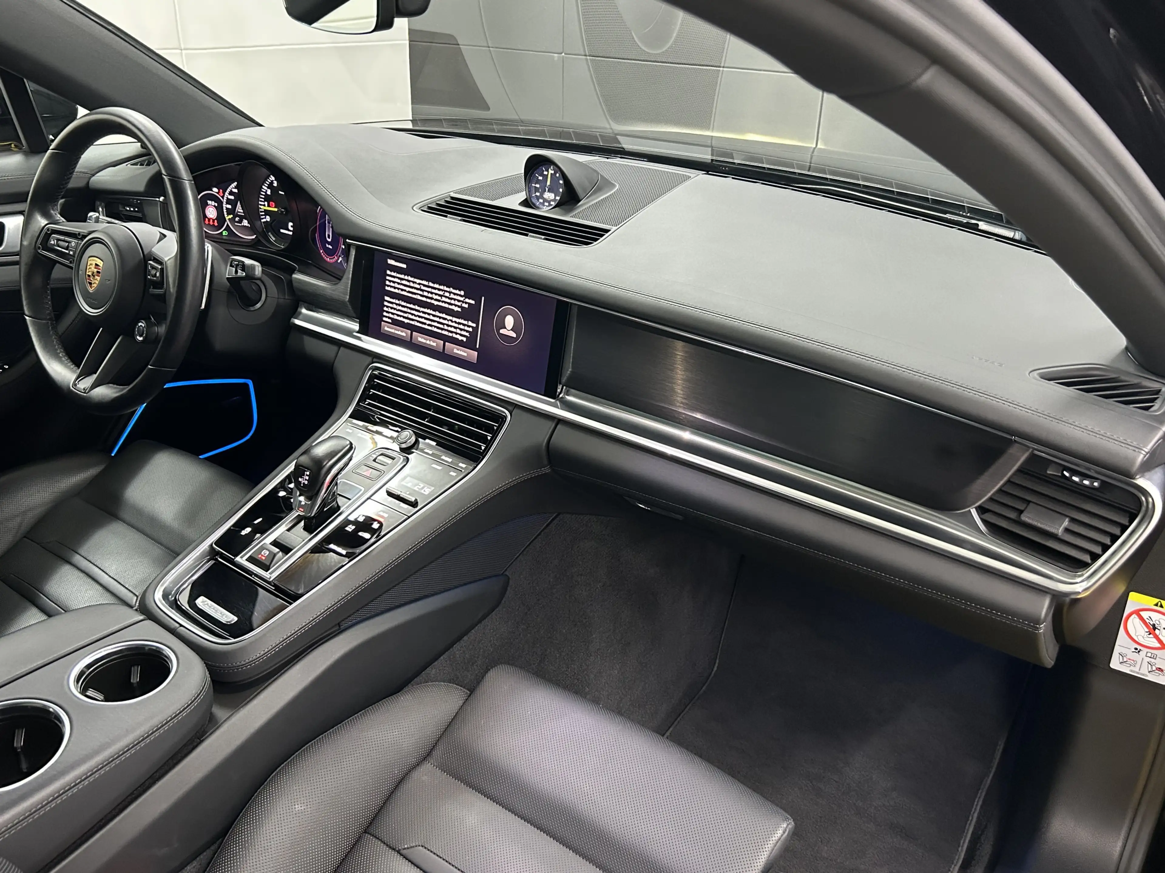 Porsche Panamera 4Platinum+Aproved+PCCB+InnoDri+SportDes — photo 11