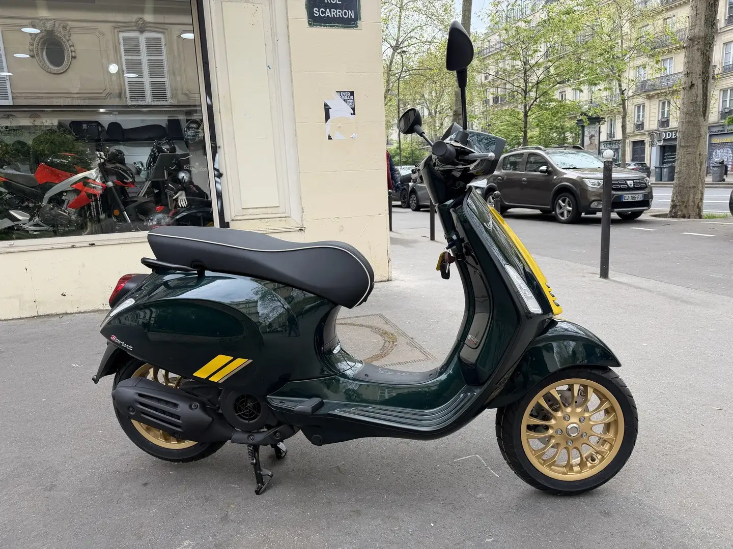 Vespa Sprint 125 Verde - 1
