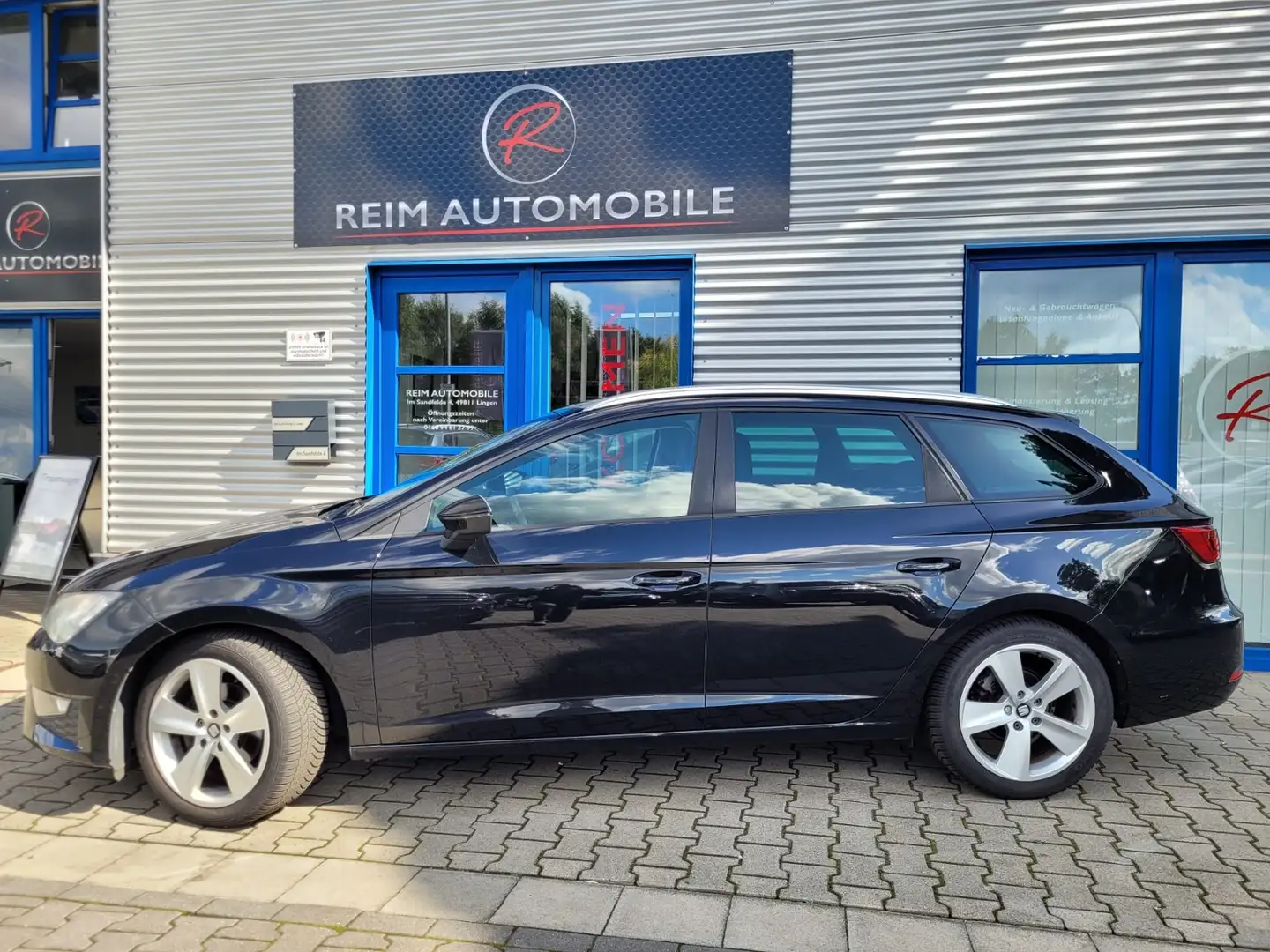 SEAT Leon 2.0 TDI ST "FR" *TEMPOMAT*KLIMA*LM-FELGEN* Schwarz - 2