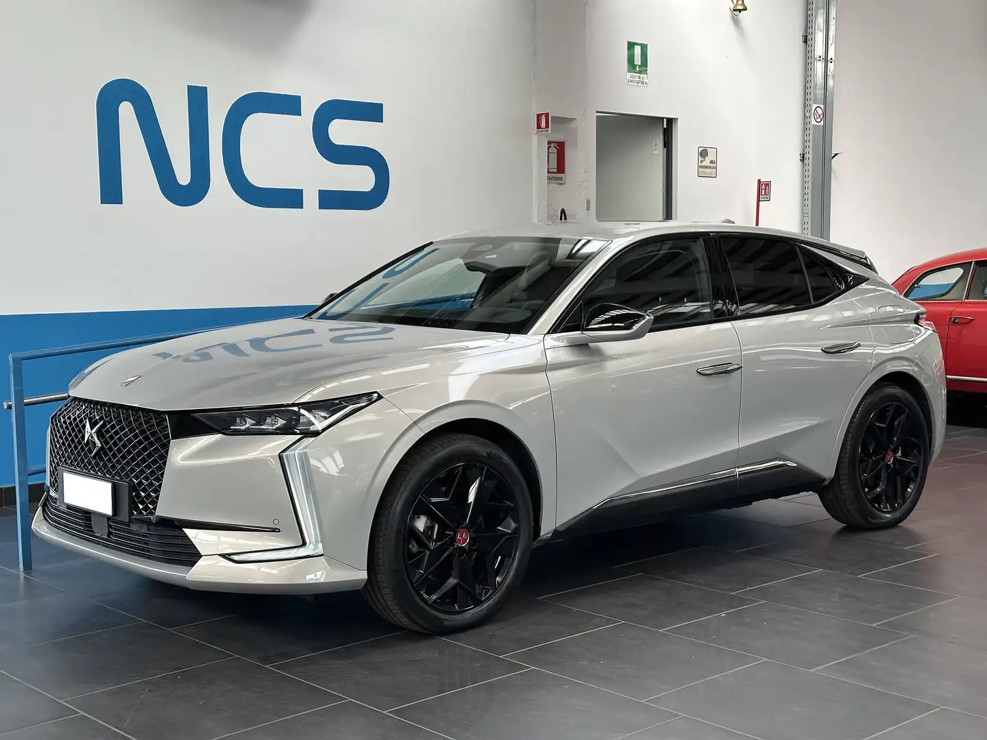 DS Automobiles DS 4 1.6 e-tense Performance Line+ 27.900 senza vincoli Grigio - 1