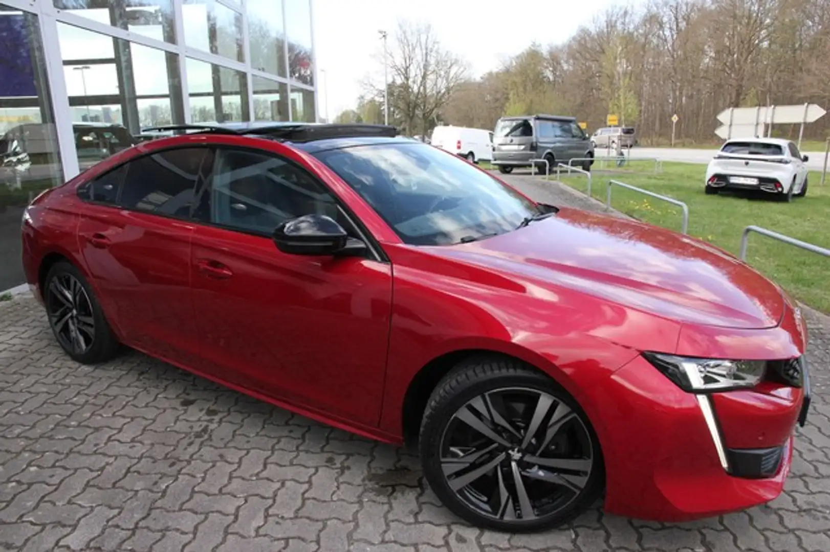 Peugeot 508 First Edition PT 225 Focal, ACC, Pano Rouge - 2