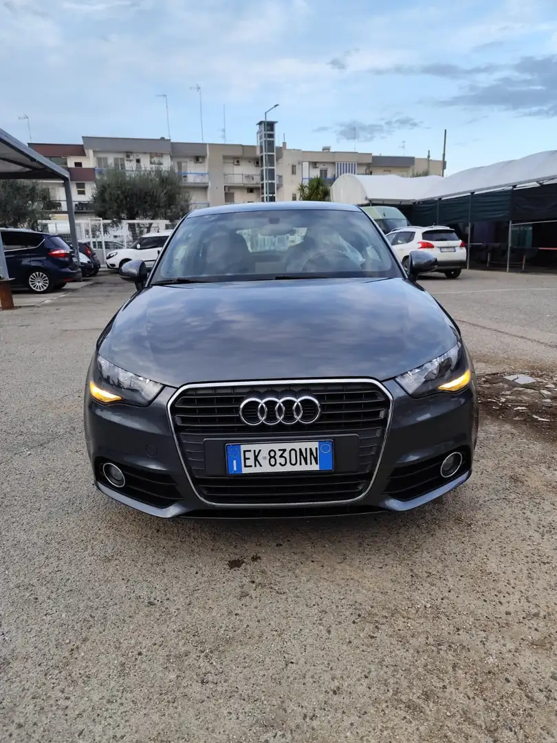 Audi A1 A1 1.4 TFSI Ambition Grau - 2