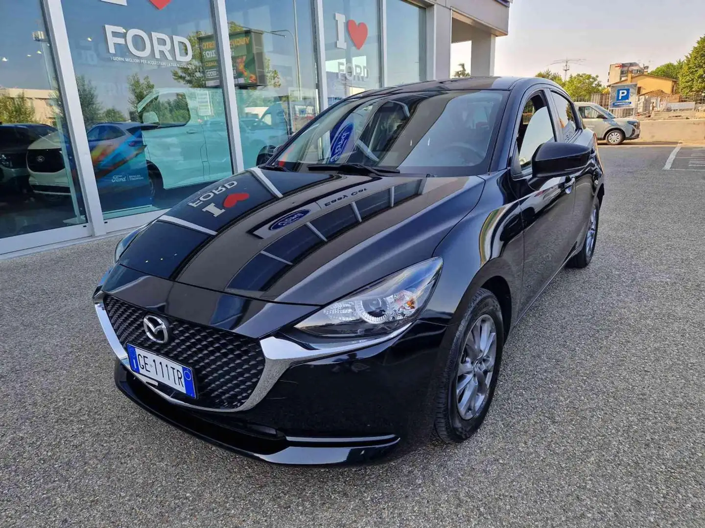 Mazda 2 1.5 90 CV Skyactiv-G M-Hybrid Evolve Negro - 1