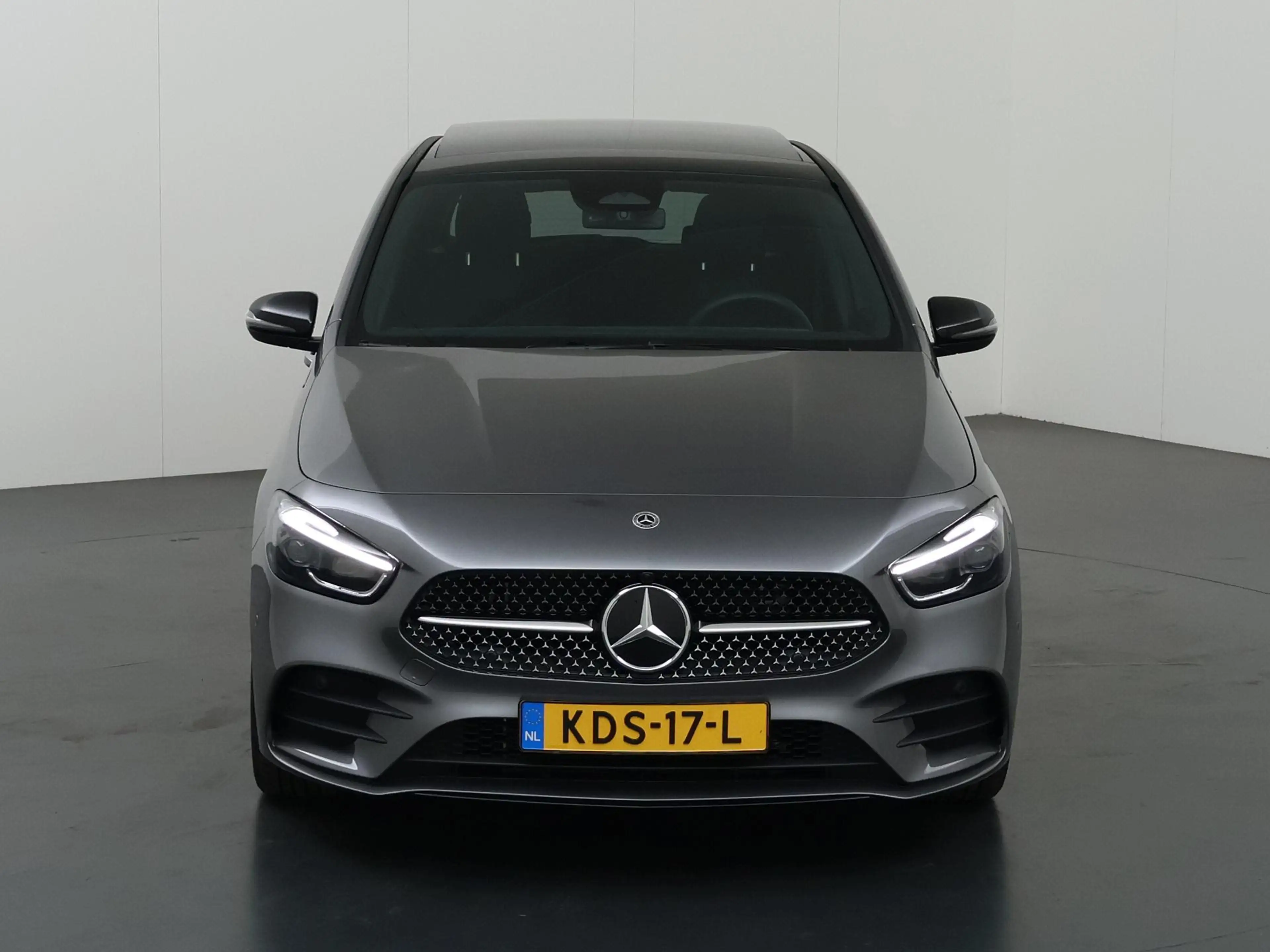 Mercedes-Benz B 250 250e Business Solution AMG | Panoramaschuifdak | N — photo 3