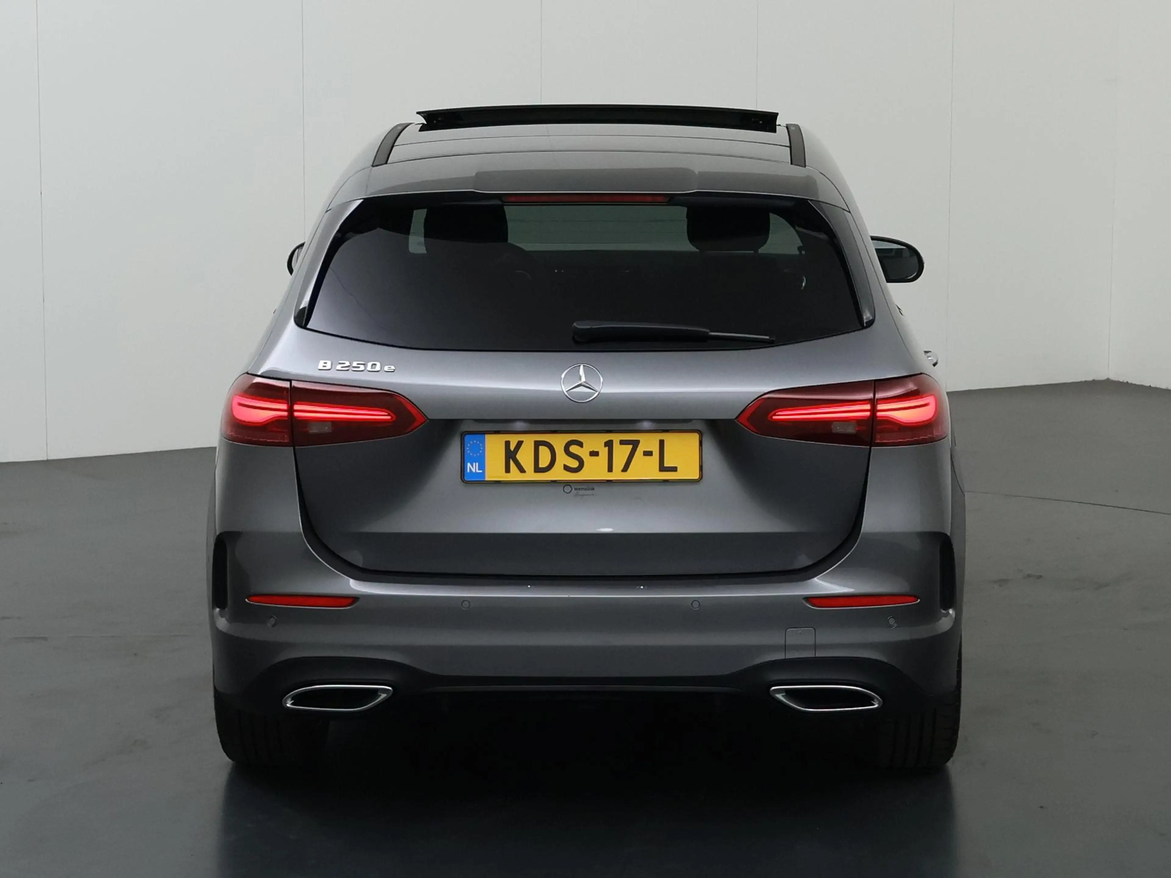 Mercedes-Benz B 250 250e Business Solution AMG | Panoramaschuifdak | N — photo 4