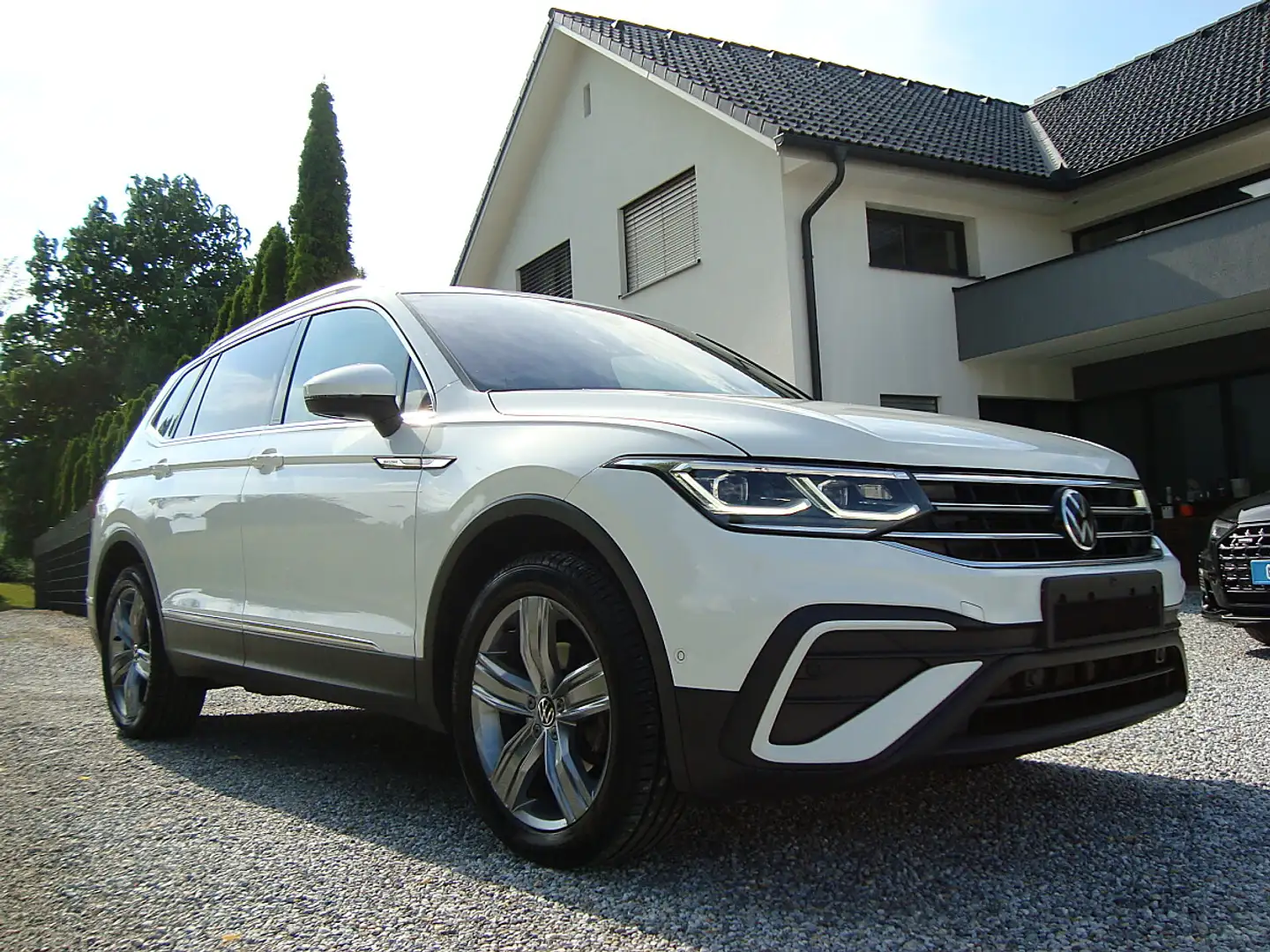 Volkswagen Tiguan Allspace 4-Motion DSG Voll 1-Hand !! Weiß - 1