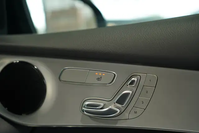 Mercedes-Benz GLC Class view 14