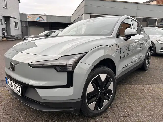 Volvo EX30 RWD Ext. Range Core Lenkrad+Sitzheiz.,BLIS