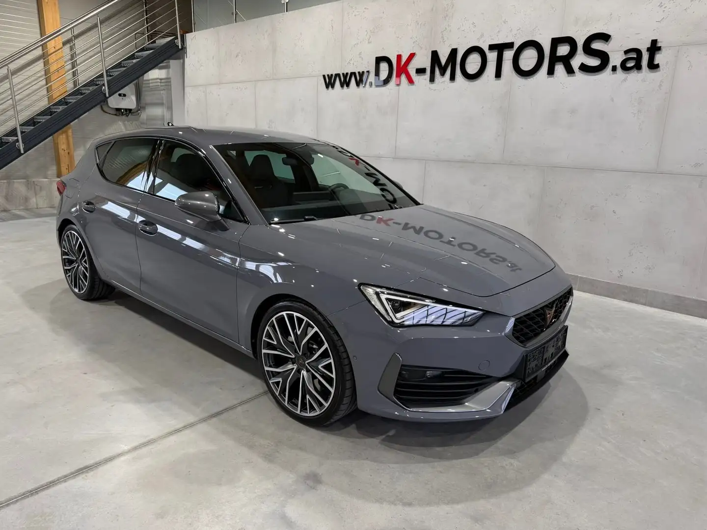 CUPRA Leon VZ 2.0 TSI DSG / Werksgarantie 5J / LED / RFK / Grau - 2