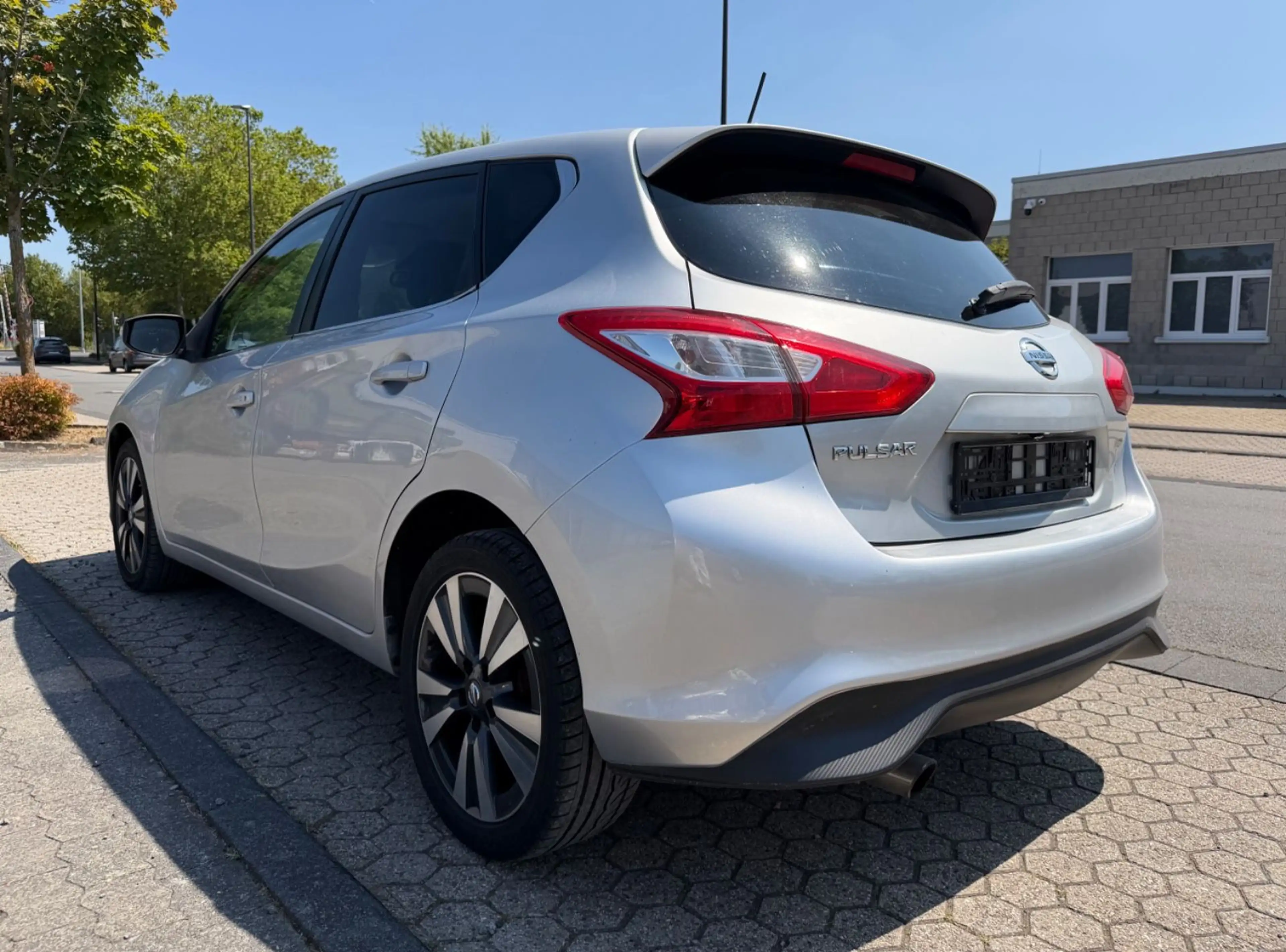 Nissan Pulsar Acenta/Leder/Kamera 360/190 PS — photo 6