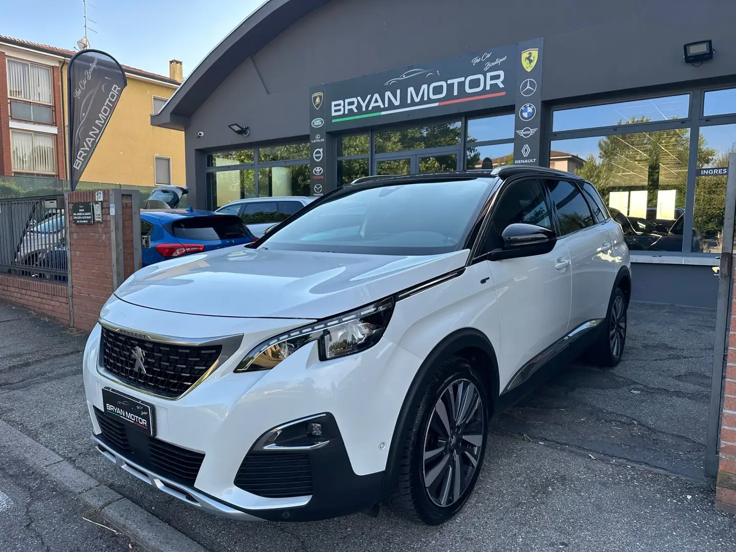 Peugeot 5008 BlueHDi 180 S&S EAT8 GT bijela - 1