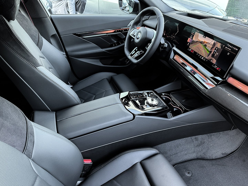 BMW 520 d Touring * M Sportpaket * Panorama Glasdach * Anh — photo 5