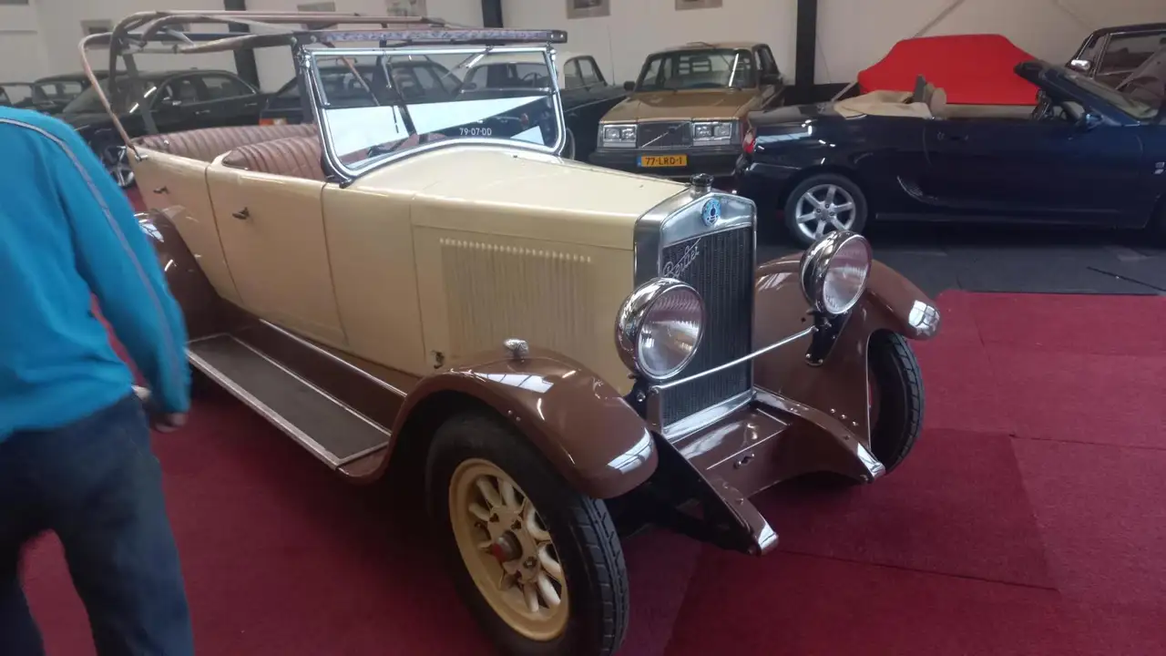 Berliet Vig Cabriolet 4 zits BJ. 1928, foto 4