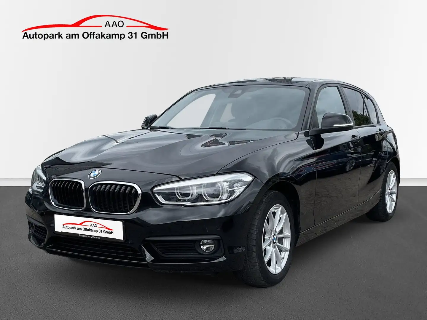 BMW 118 i Sport Line Automatik *Leder *Navi *Sitzhzg Schwarz - 1