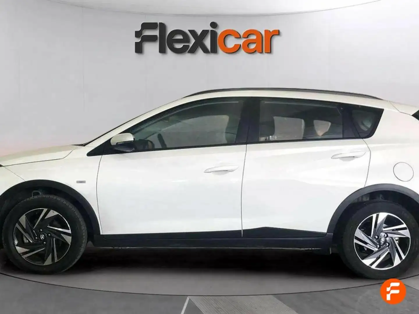 Hyundai BAYON 1.0 TGDI 74kW (100CV) 48V Klass Blanco - 2