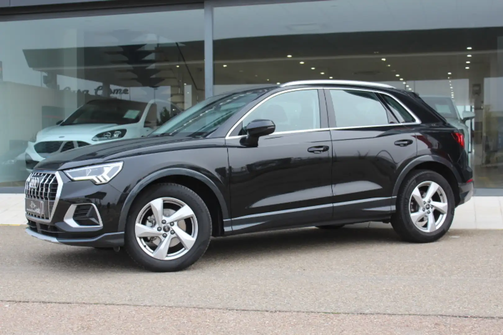 Audi Q3 35 TDI Advanced S tronic 110kW Negro - 2