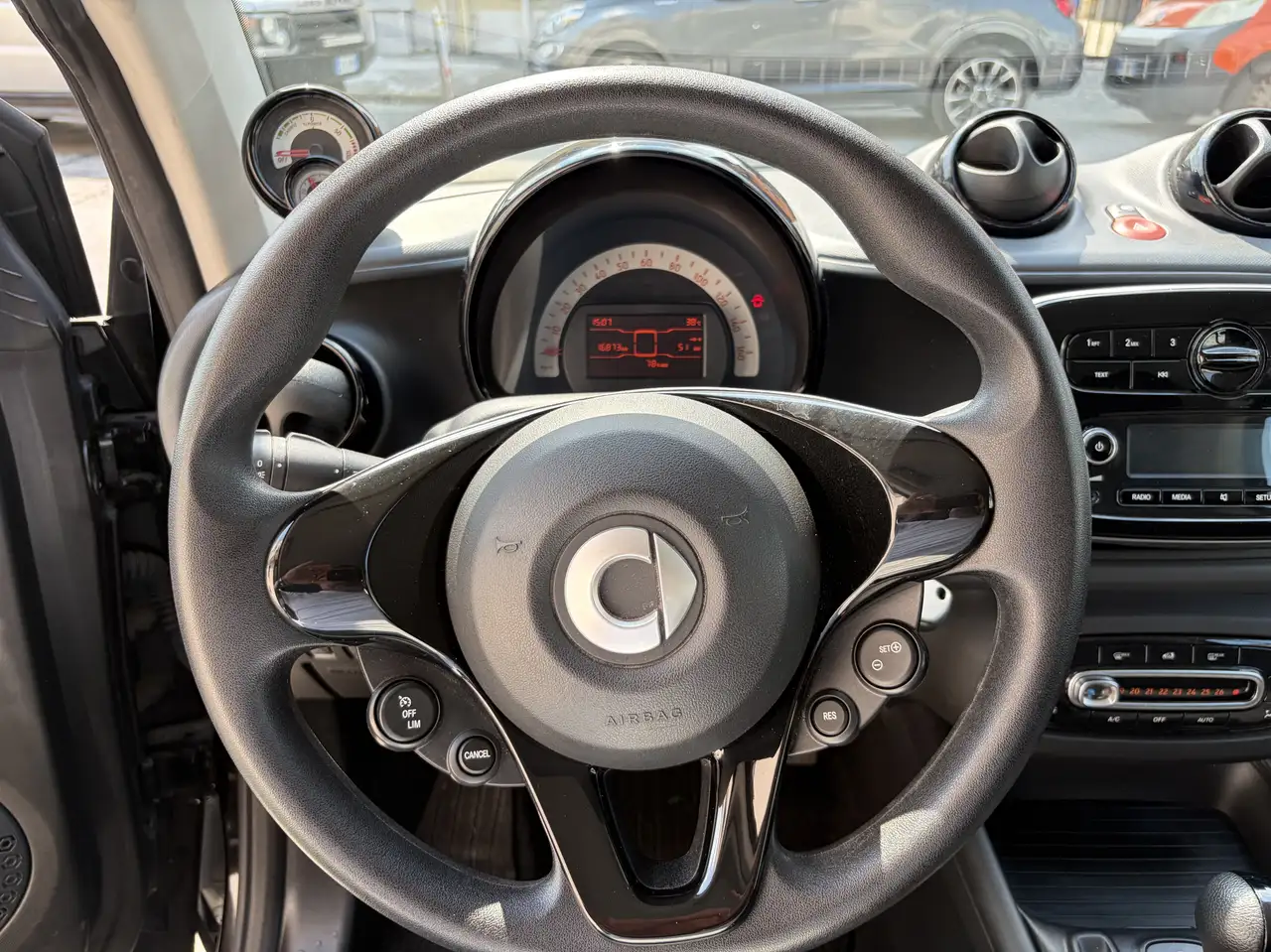 smart forTwo 2021 — фото 9