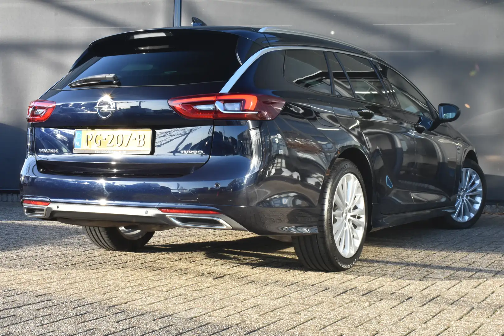 Opel Insignia Sports Tourer 1.5 Turbo Business Executive 140pk | Azul - 2