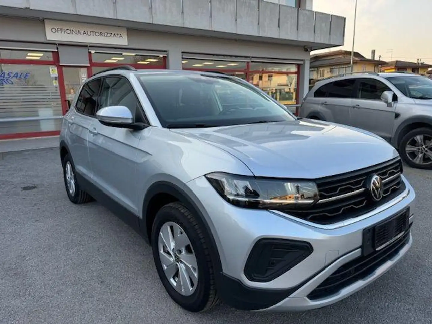 Volkswagen T-Cross 1.0 TSI 115 CV DSG Life Gris - 2