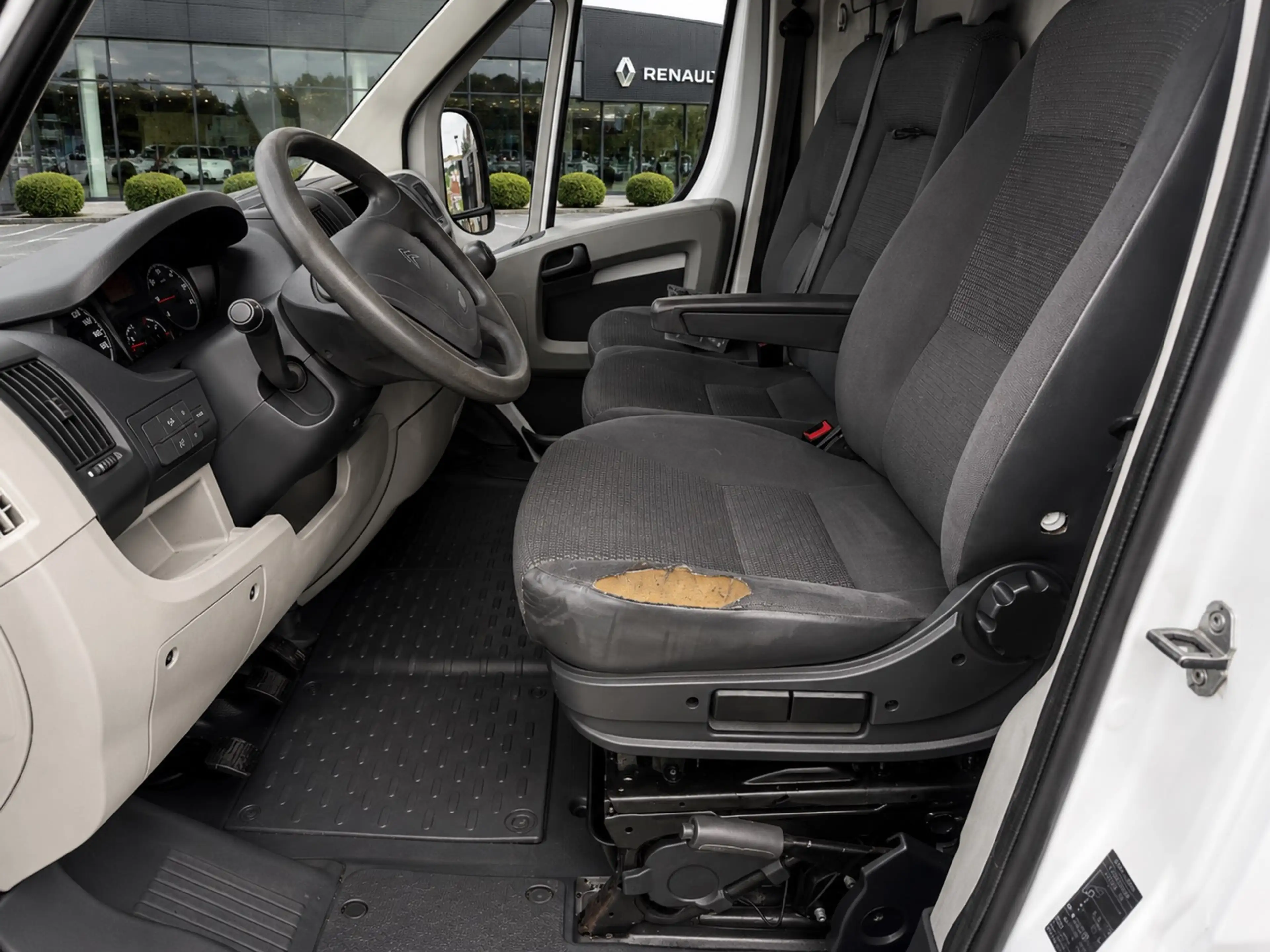 Citroen Jumper 2.2 HDi L3H2 Easy Pack (faible kilométrage) — photo 9