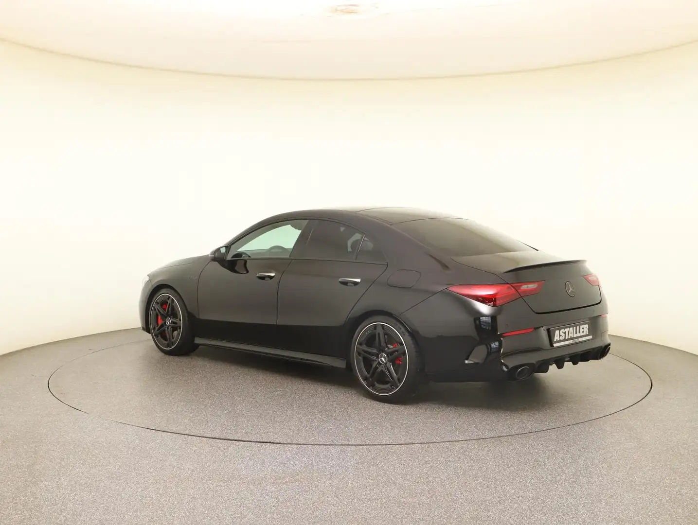 Mercedes-Benz CLA 35 AMG 4M Coupé Night+Pano+Distr+NIGHT I/II Fekete - 2
