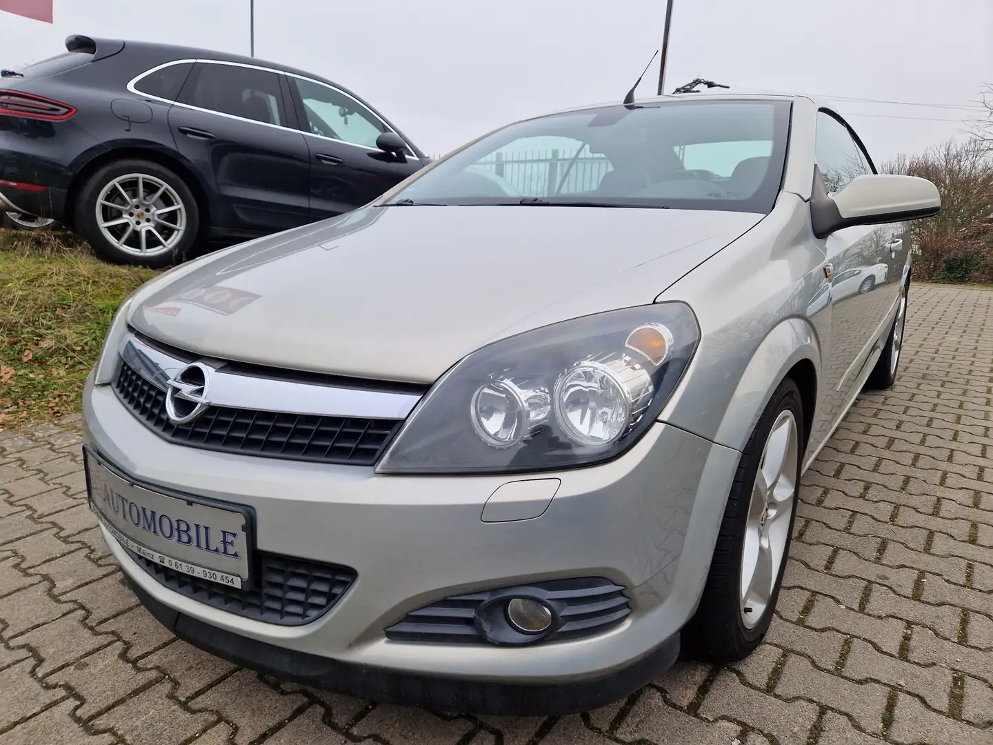 Opel Astra Cosmo Silber - 1