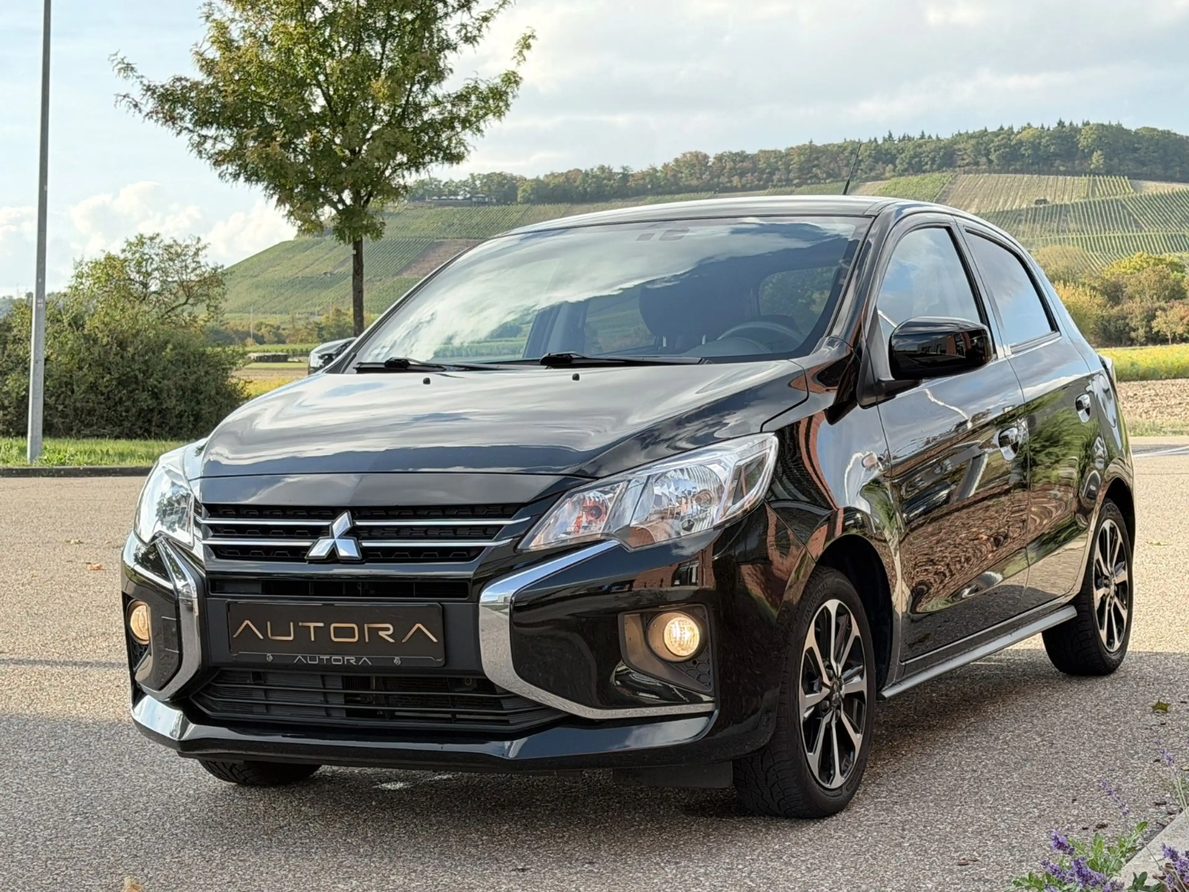 Mitsubishi Space Star Select+ R.KAMERA|SHZ|CARPLAY| — photo 2