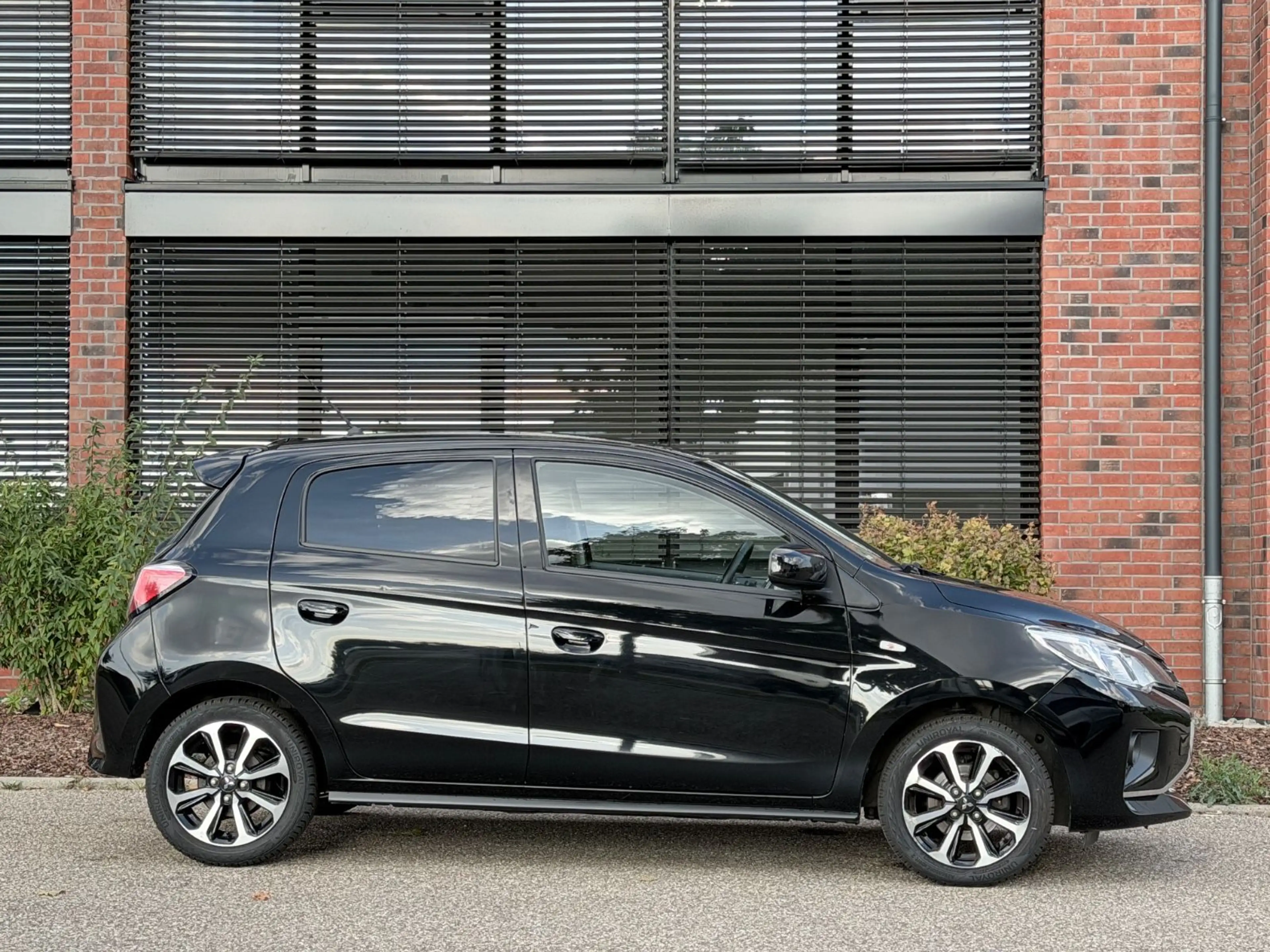 Mitsubishi Space Star Select+ R.KAMERA|SHZ|CARPLAY| — photo 7