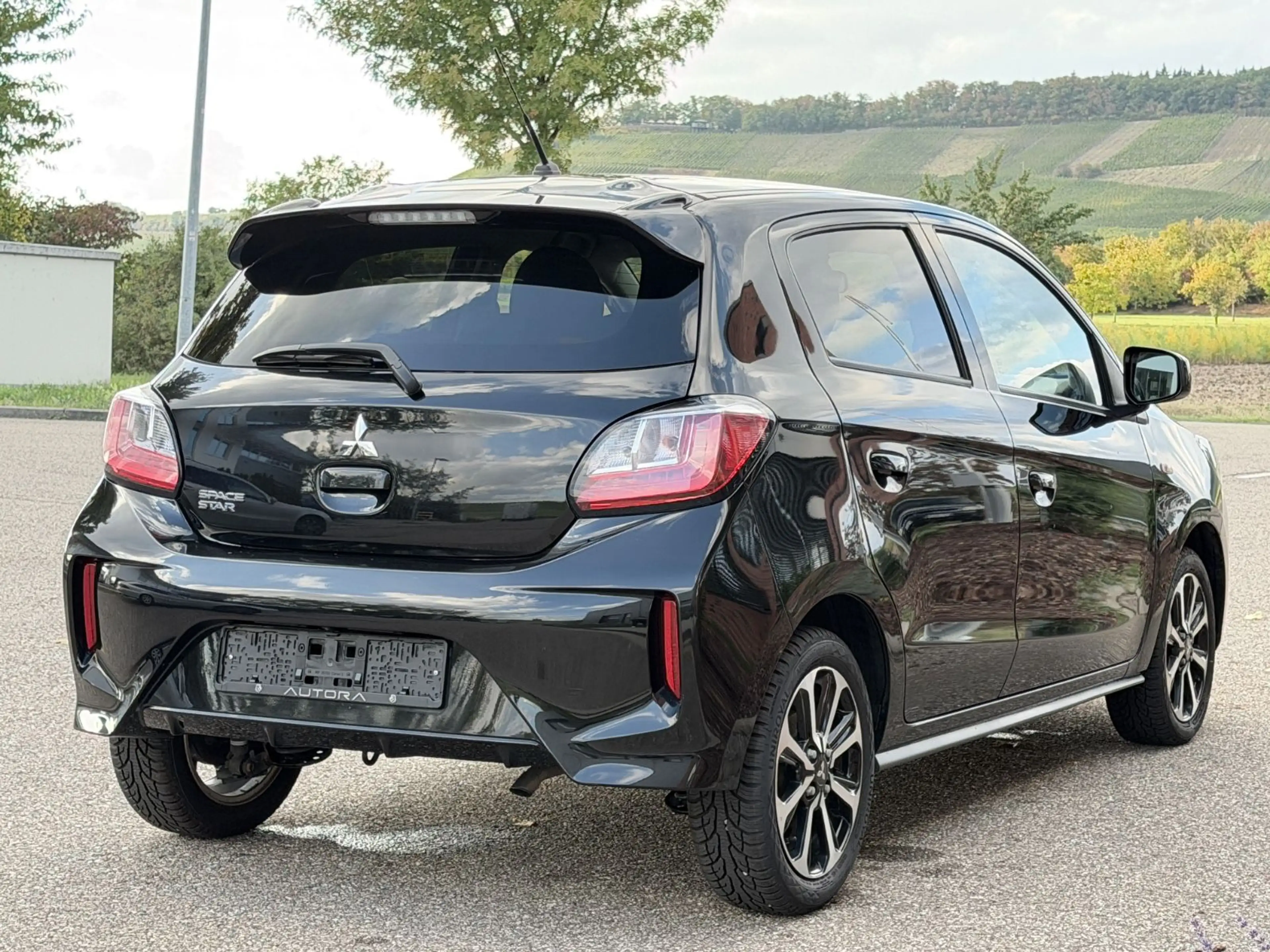 Mitsubishi Space Star Select+ R.KAMERA|SHZ|CARPLAY| — photo 8