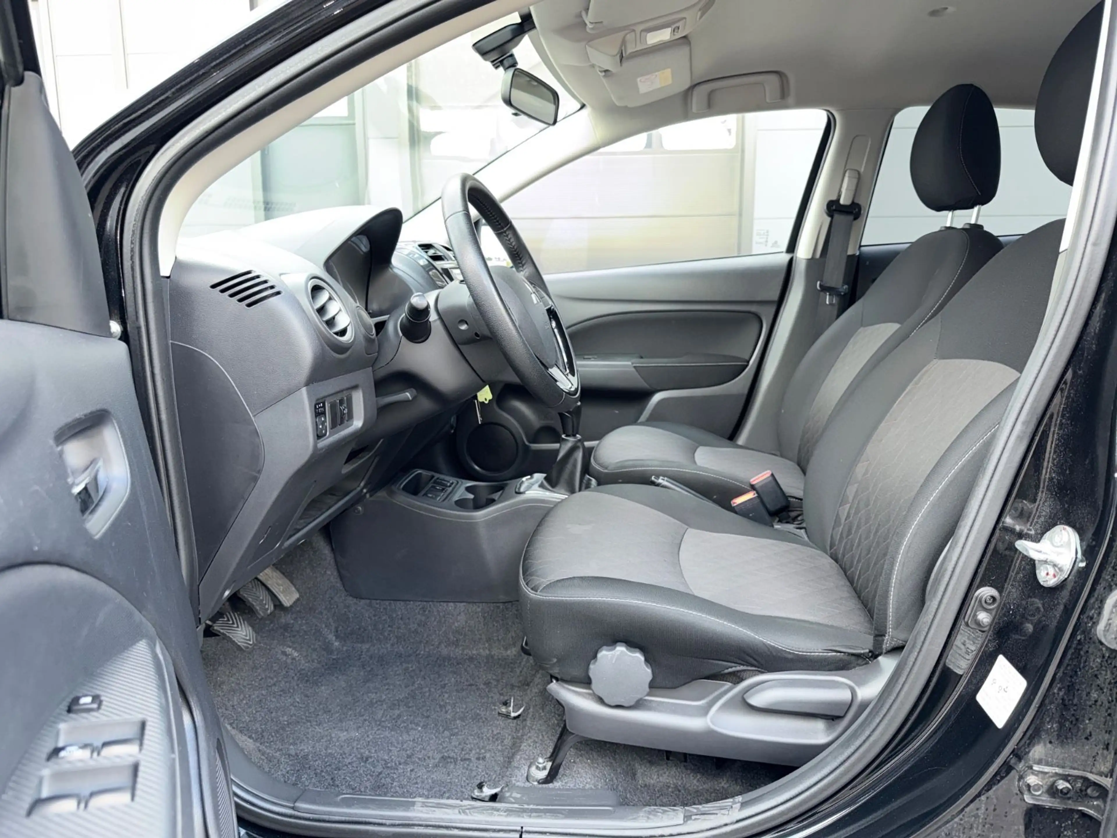 Mitsubishi Space Star Select+ R.KAMERA|SHZ|CARPLAY| — photo 13