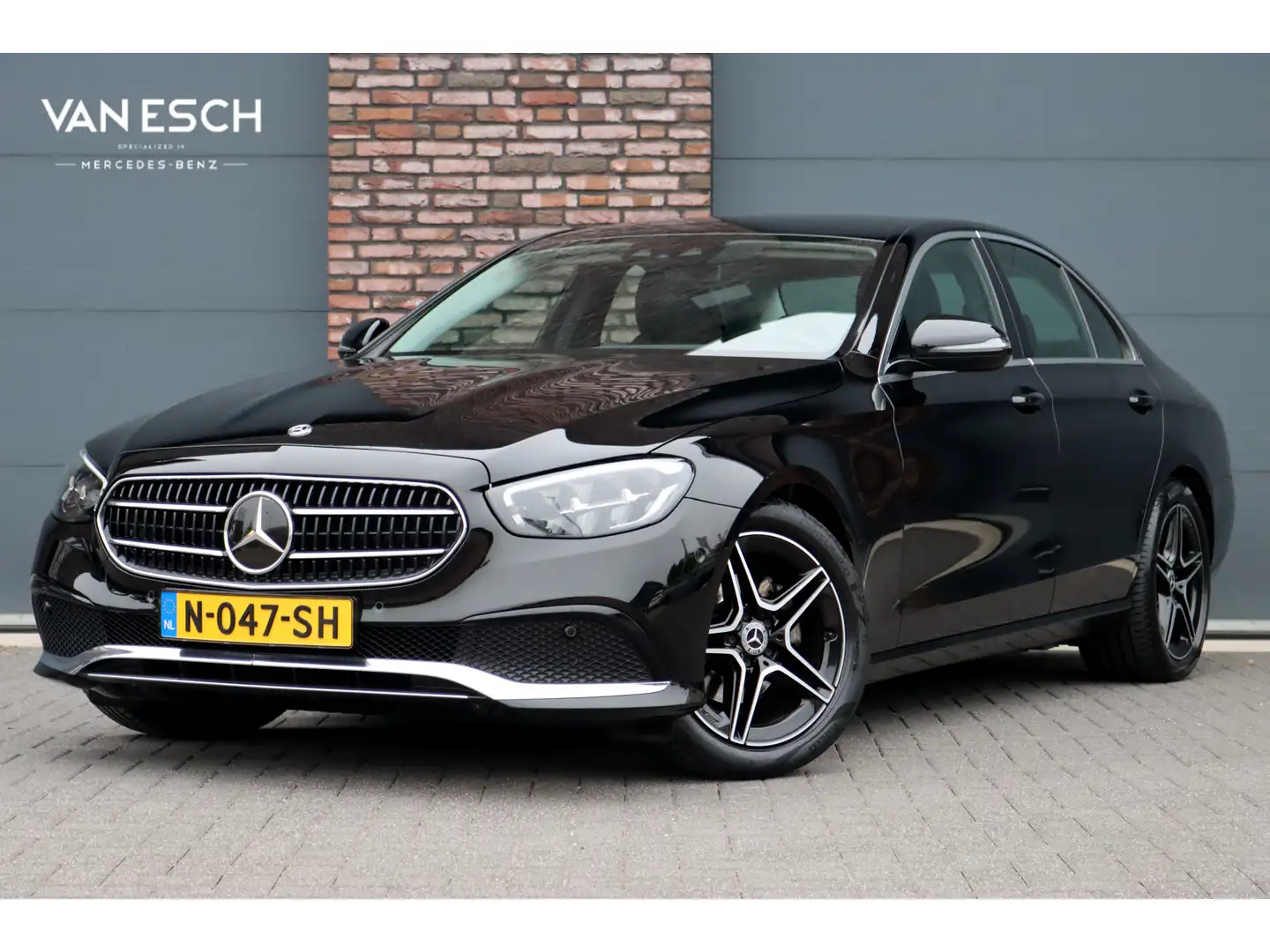 Mercedes-Benz E 220 d Avantgarde | Distronic+ | Trekhaak | Camera | Ri Noir - 1