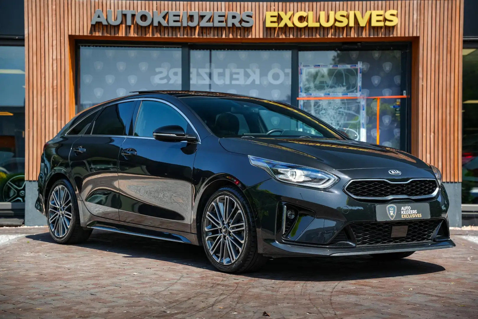 Kia ProCeed / pro_cee'd 1.4 T-GDI GT-Line Zwart - 1