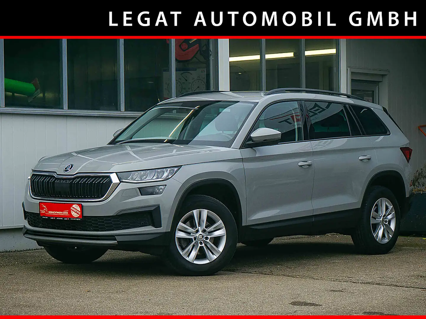 Skoda Kodiaq 2,0 TDI SCR Ambition DSG *NAVI*CARPLAY*LED* Grau - 1