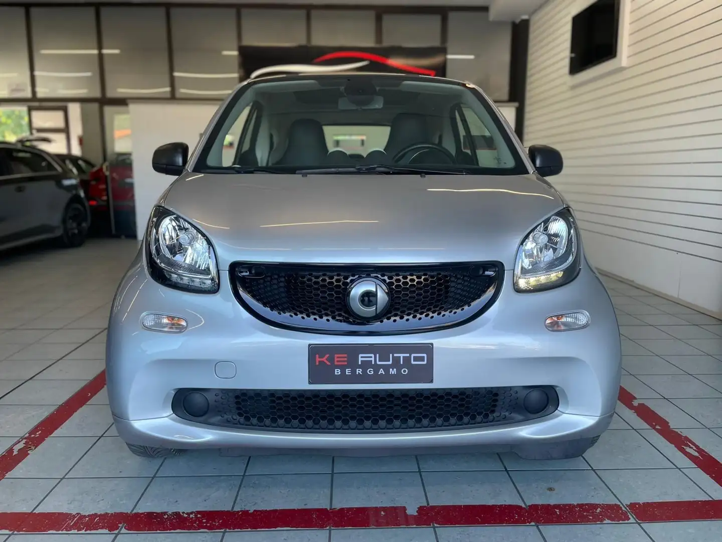 smart forTwo III 2015 1.0 Perfect 71cv twinamic Grigio - 2