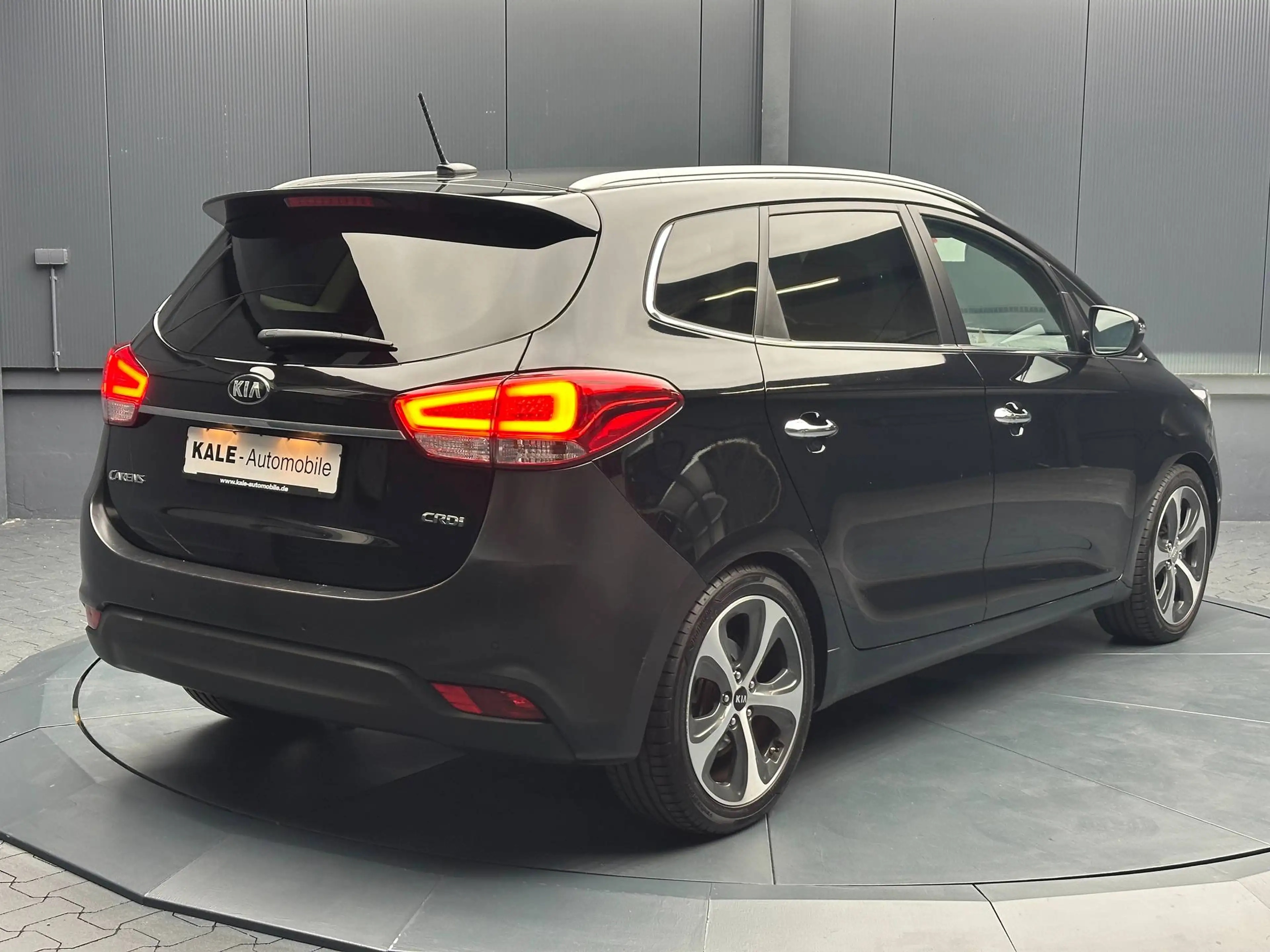 Kia Carens Spirit Aut. *18Zoll*7-SITZE*LEDER*AHK*KAMERA*SitzKlima* — photo 5