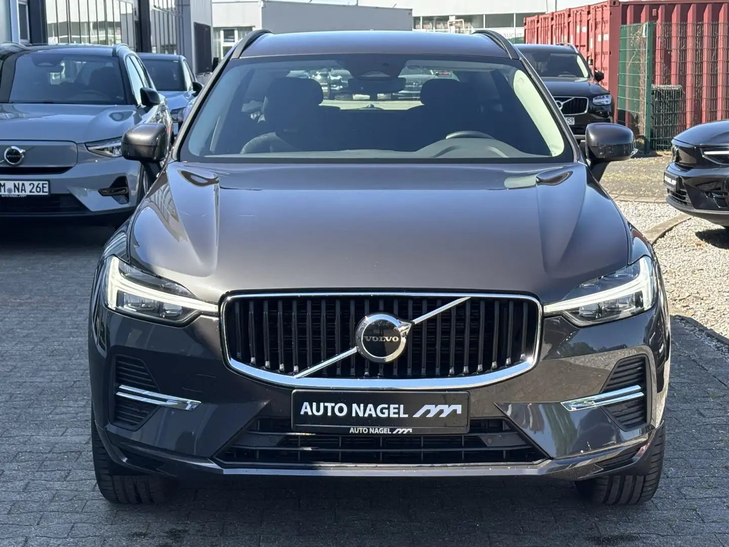 Volvo XC60 XC60 B4 Autom. (Diesel) Core Gris - 2