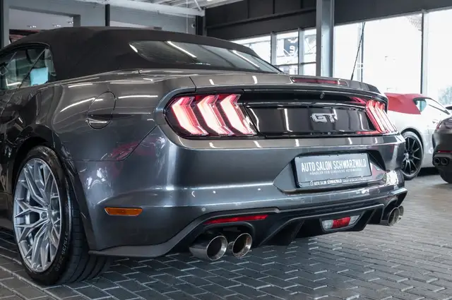Ford Mustang view 12