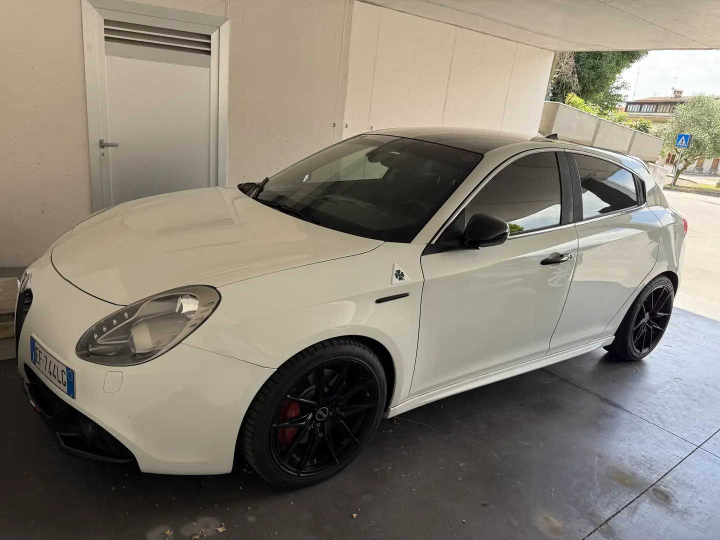 Alfa Romeo Giulietta 1750 tbi Quadrifoglio Verde 235cv - 1
