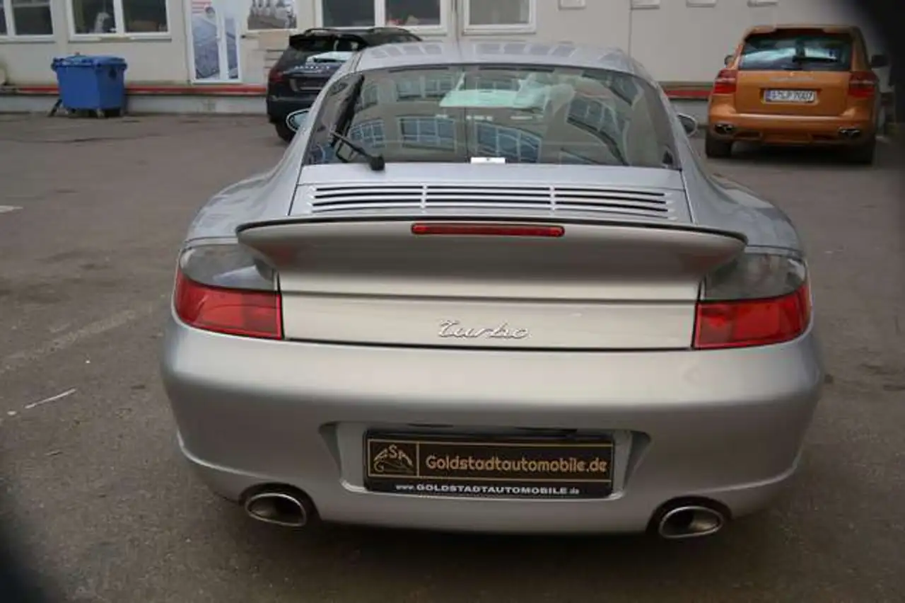 Porsche 996 911 Turbo Coupé, foto 7