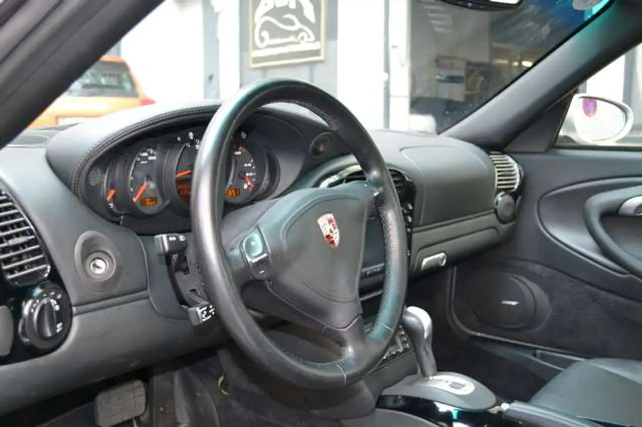 Porsche 996 911 Turbo Coupé, foto 9