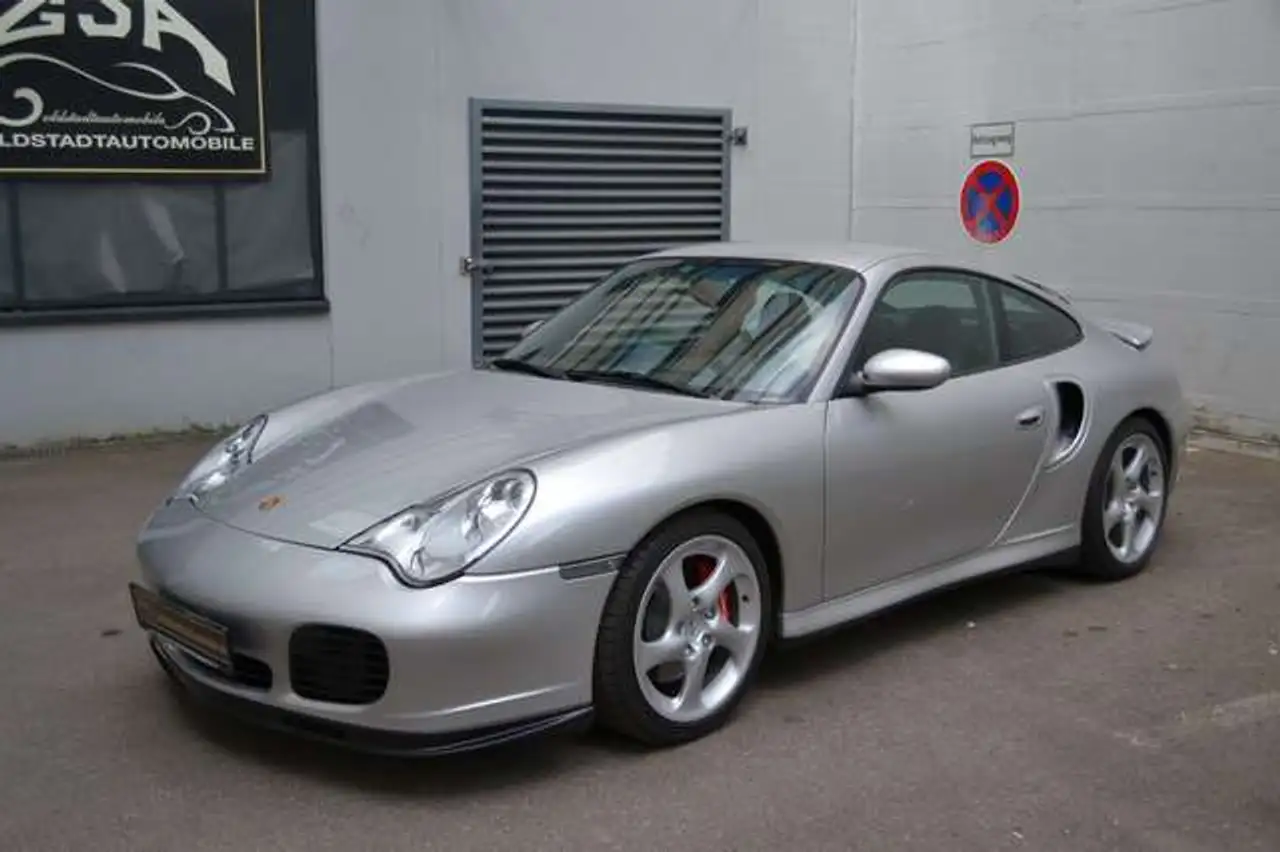 Porsche 996 911 Turbo Coupé, foto 3