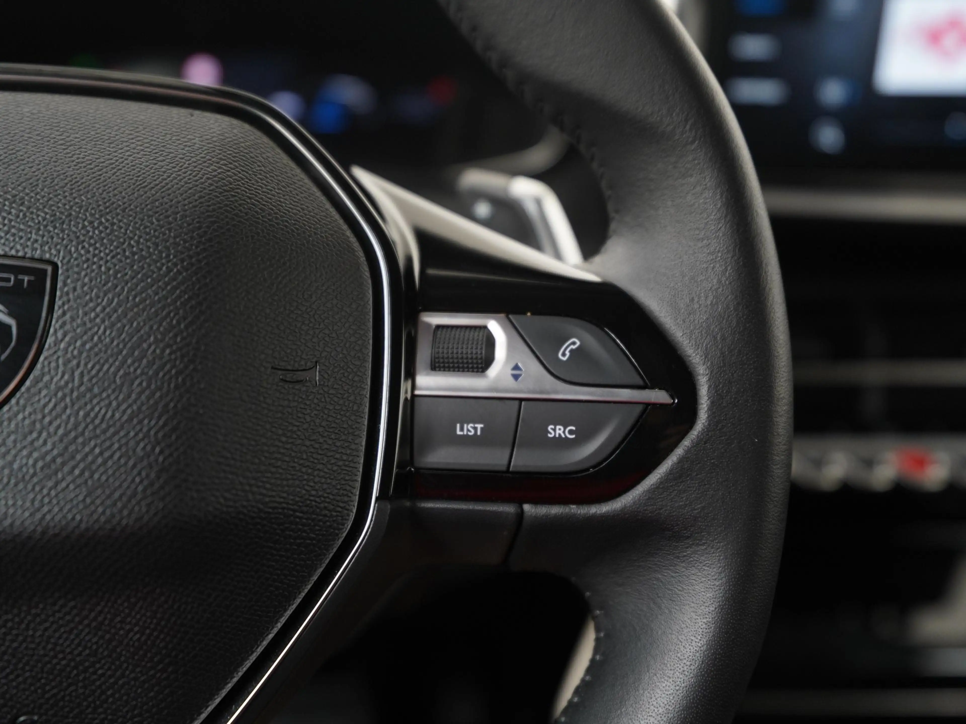 Peugeot 208 1.2 Hybrid 110 e-DCS6 Allure | Apple Carplay | Par — photo 9