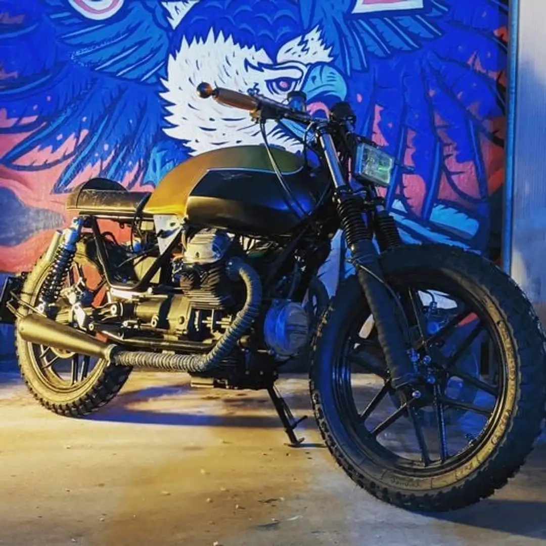 Moto Guzzi V 35 V35 Café Racer Auriu - 1