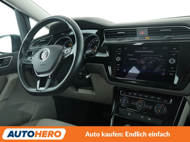 Volkswagen Touran 1.8 TSI Highline BMT Aut.*NAVI*LED*ACC* — photo 13