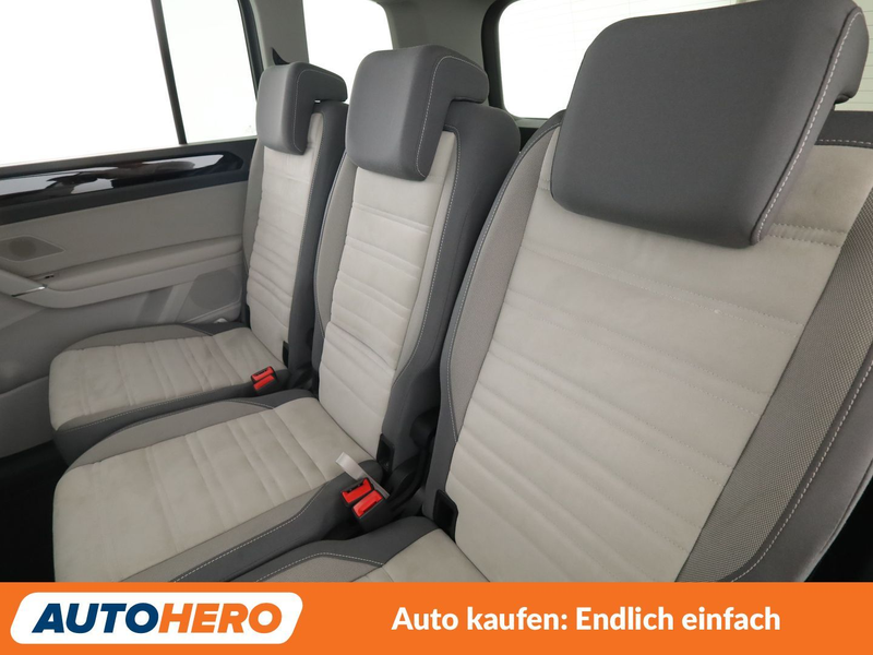 Volkswagen Touran 1.8 TSI Highline BMT Aut.*NAVI*LED*ACC* — photo 14