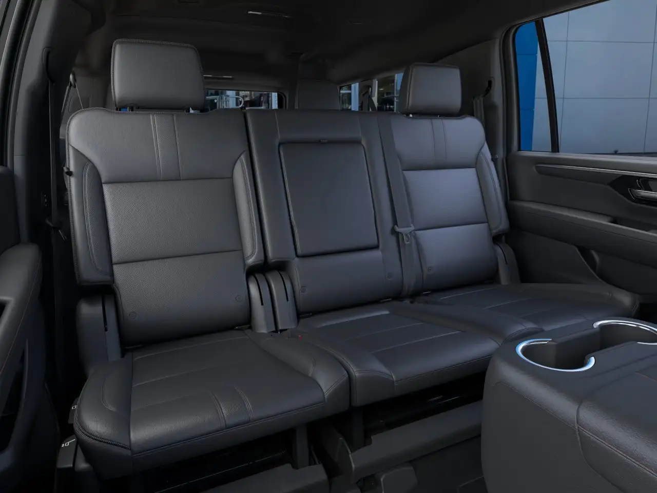 Chevrolet Suburban photo Chevrolet Suburban