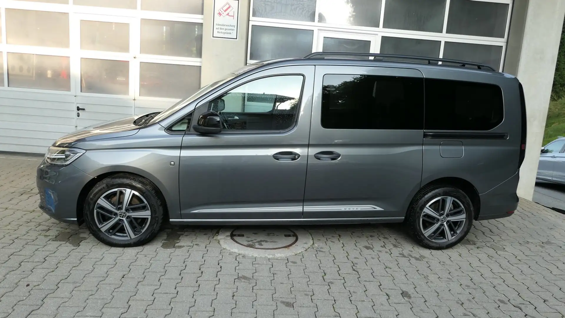 Volkswagen Caddy Move Maxi TDI Gris - 2