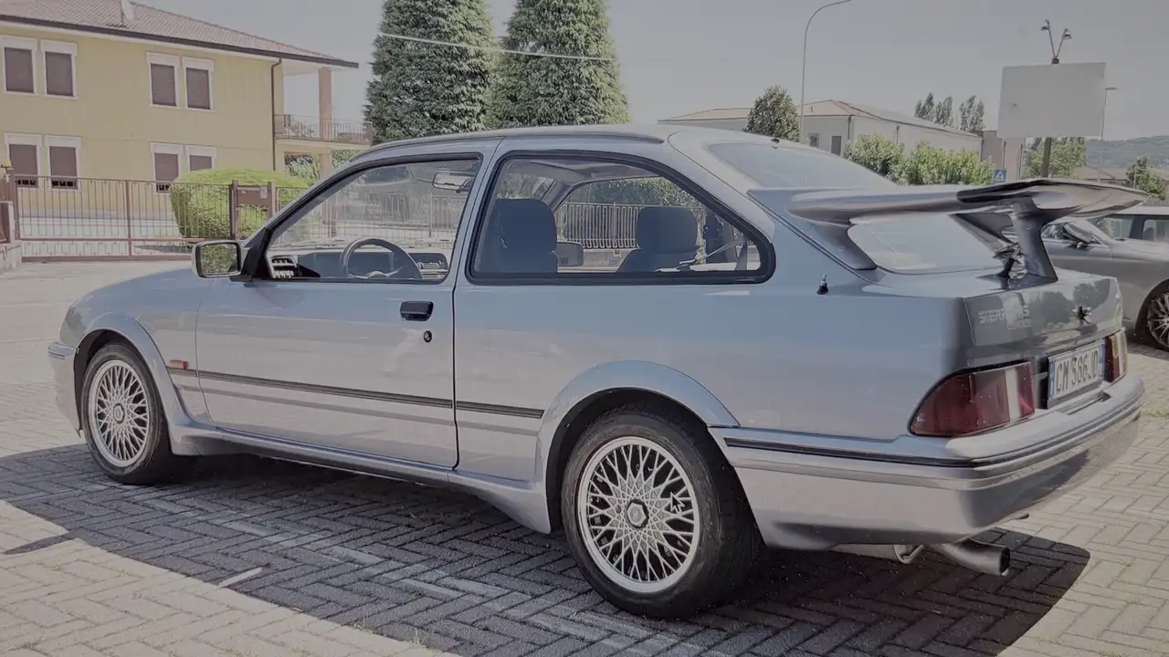 Ford Sierra 3p 2.0 RS Cosworth, foto 4