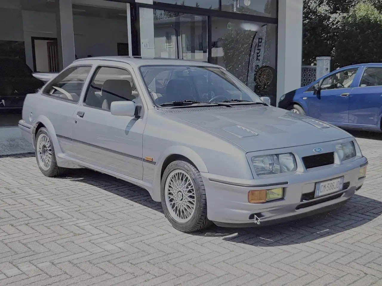 Ford Sierra 3p 2.0 RS Cosworth, foto 3